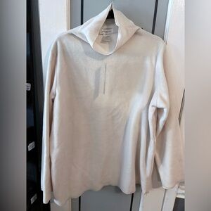 NWT ✨ Jones New York Off-White Fleece Top w/ Hip Zippers | Size 1X ✨